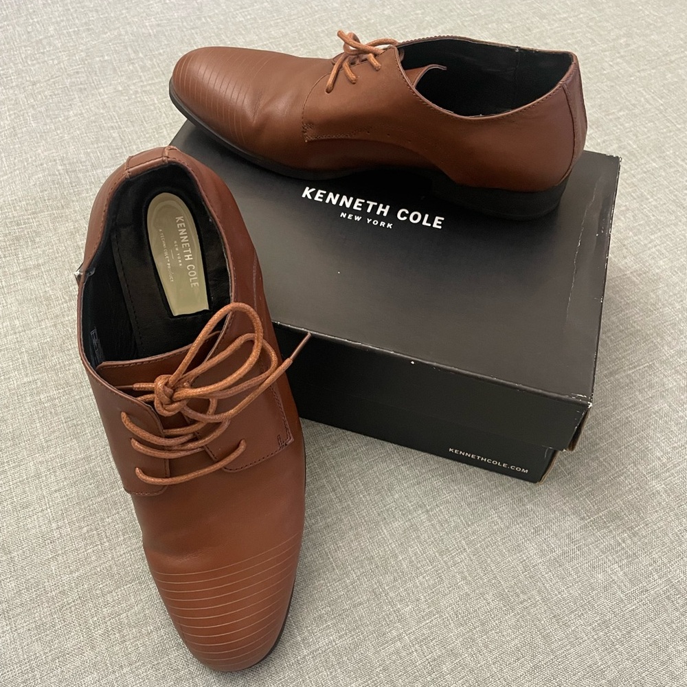 Kenneth Cole Brown Oxford Shoes Sleek Formal Design